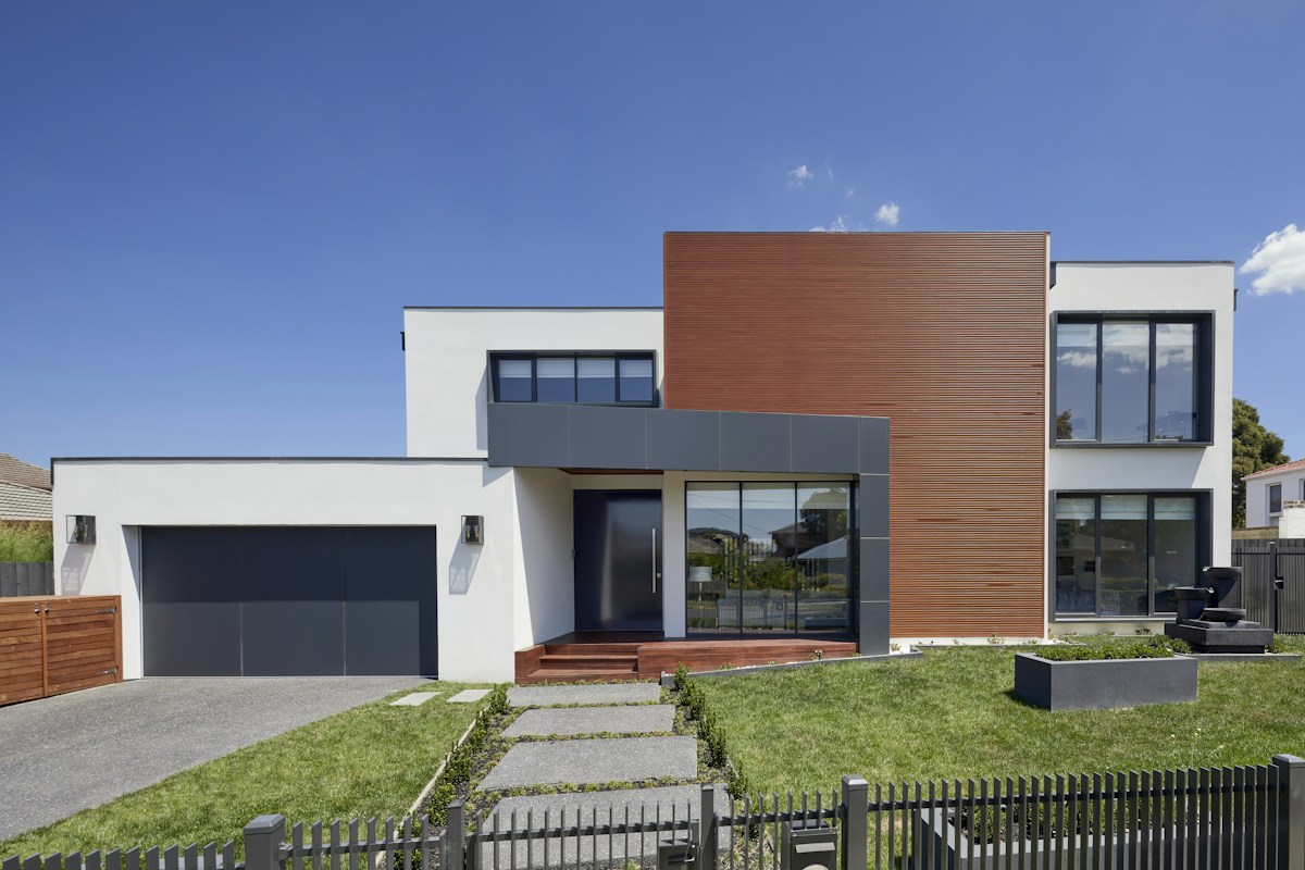 Minimalistic Art House